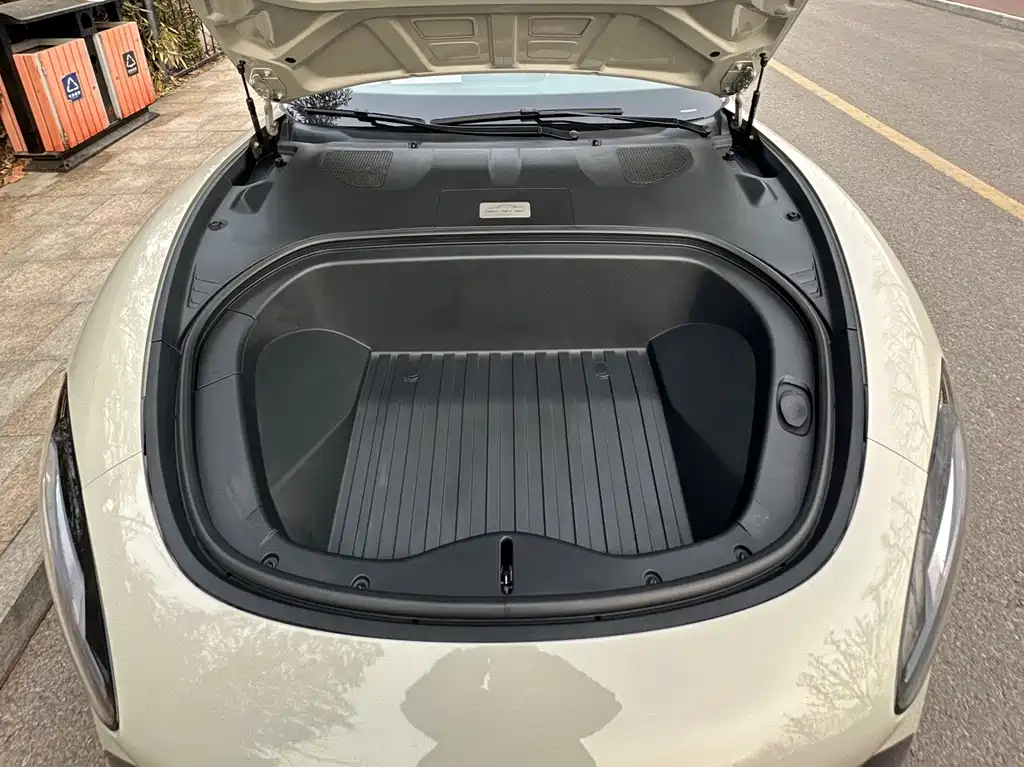 XIAOMI CAR XIAOMI SU7