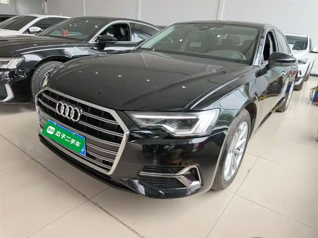 Audi A6L 2023 40 TFSI Luxury