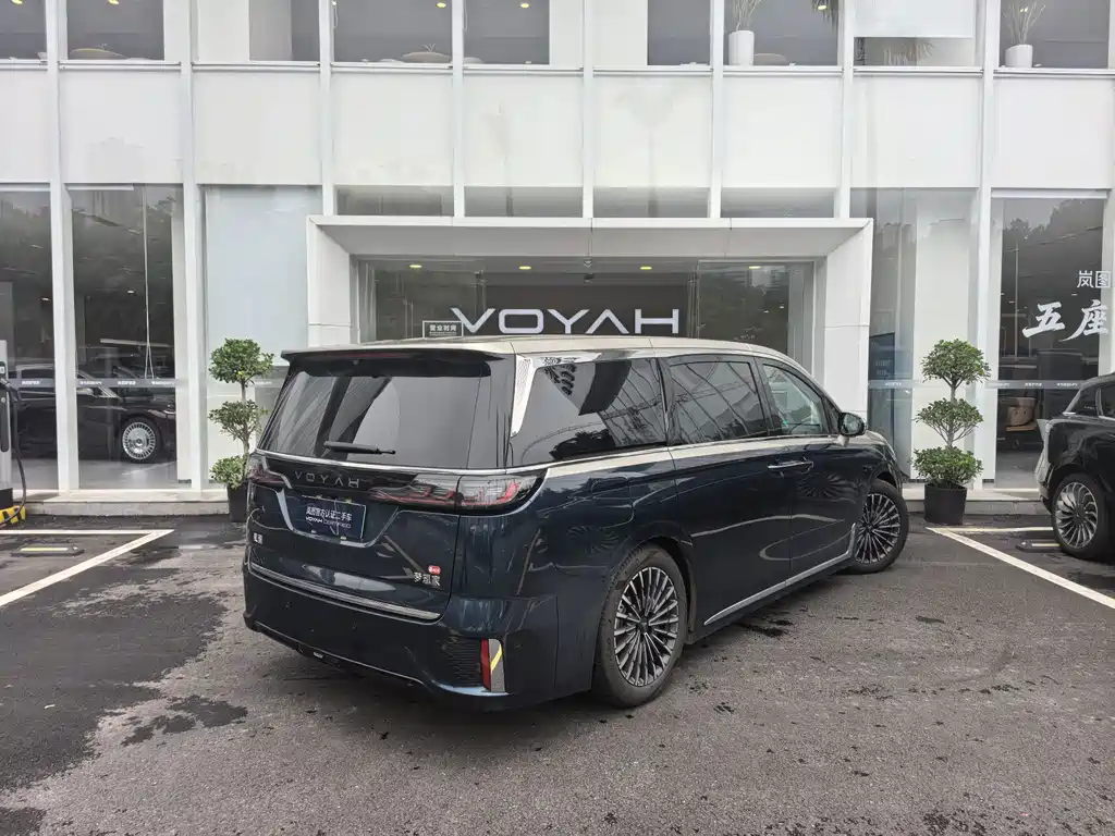 VOYAH Dreamer — миниатюра 7