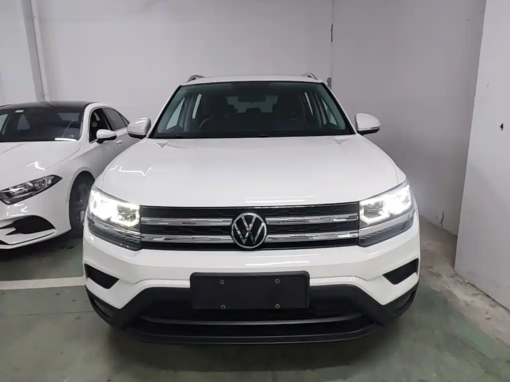 Volkswagen Tharu — миниатюра 3