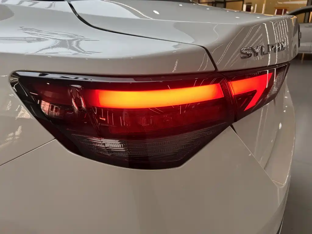 Nissan Sylphy — миниатюра 36