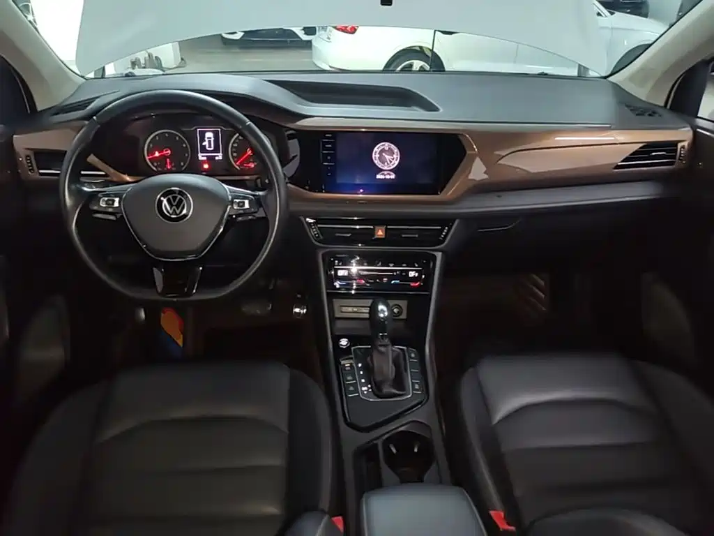 Volkswagen Tharu — миниатюра 10