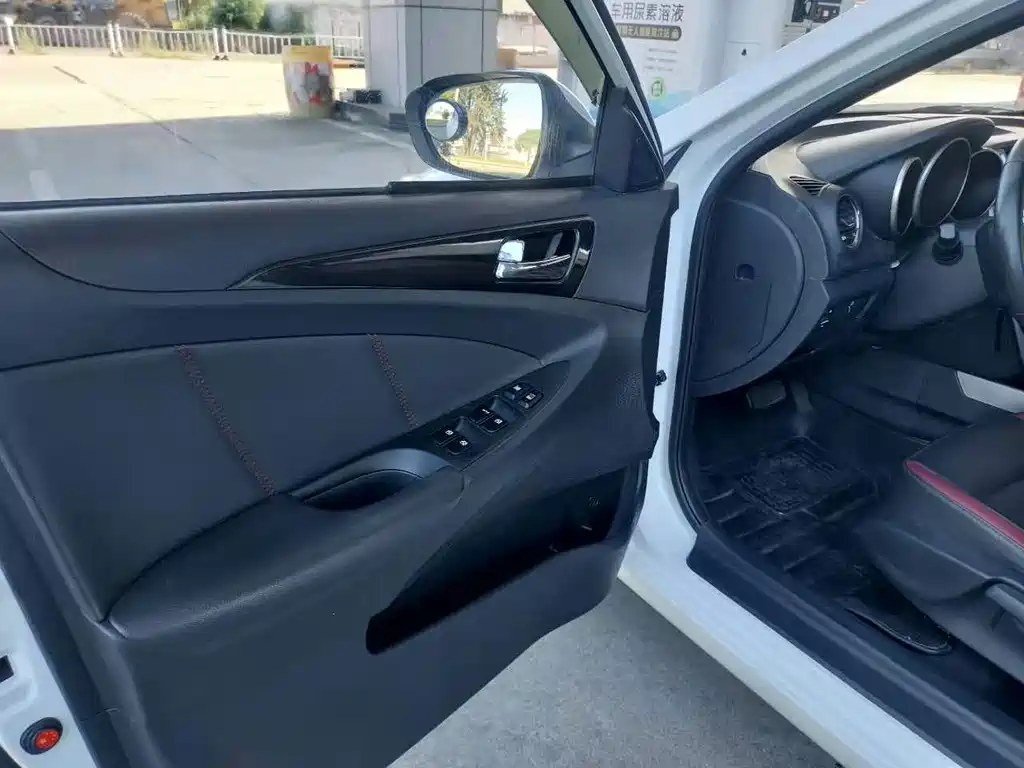 Changan Eado XT — миниатюра 11