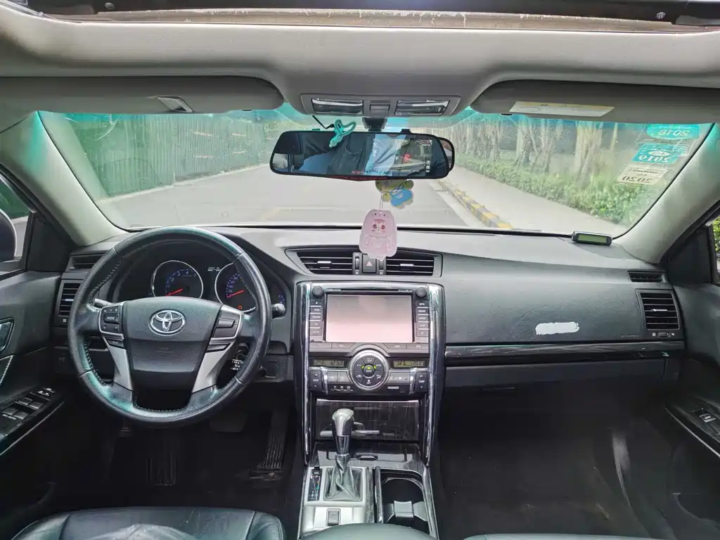 Toyota Reiz — миниатюра 15
