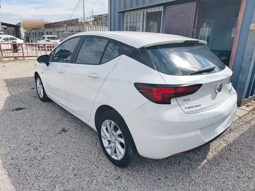 Buick Verano — миниатюра 5
