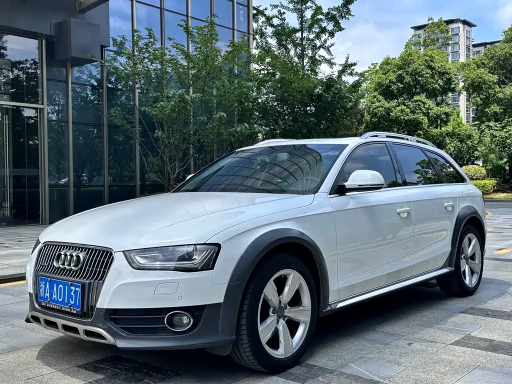 Купить Audi A4 (Import)