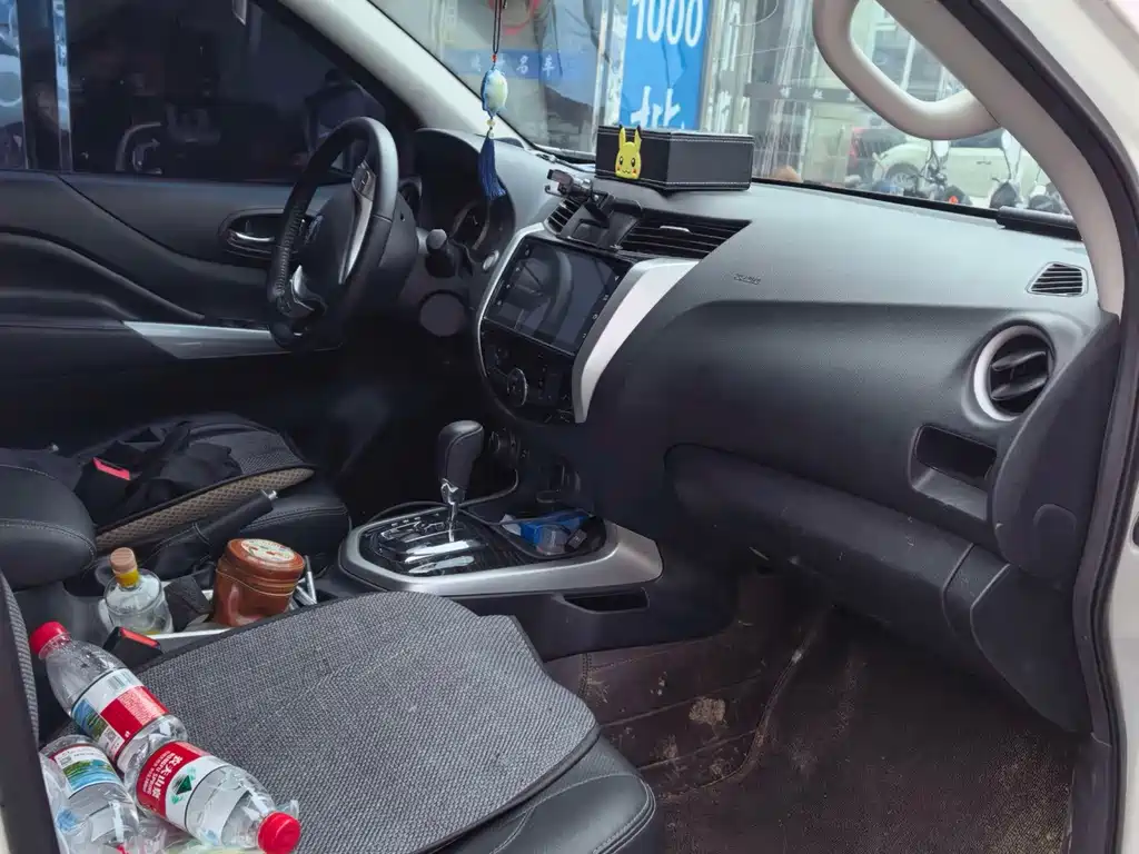 Nissan Terra — миниатюра 4