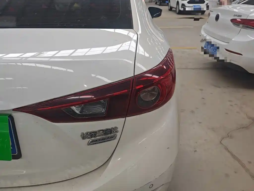 Mazda 3 Axela — миниатюра 8