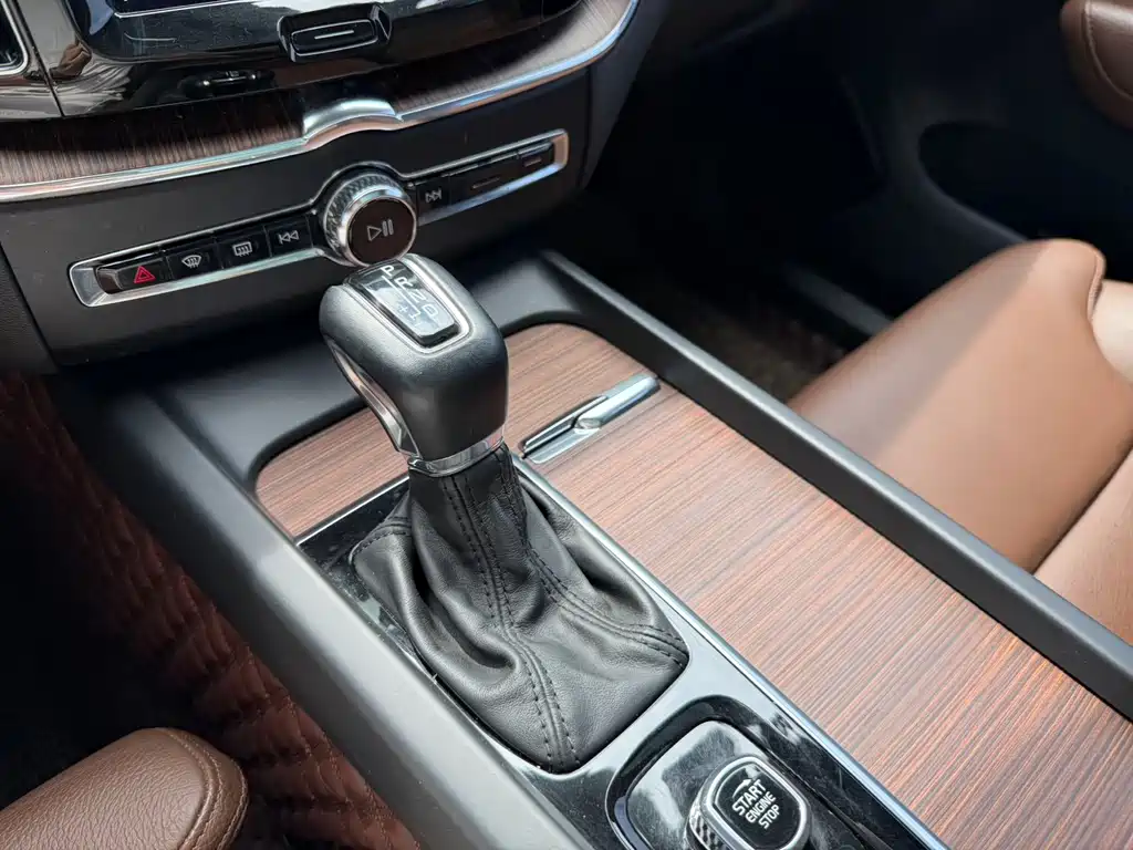 Volvo XC60 — миниатюра 12