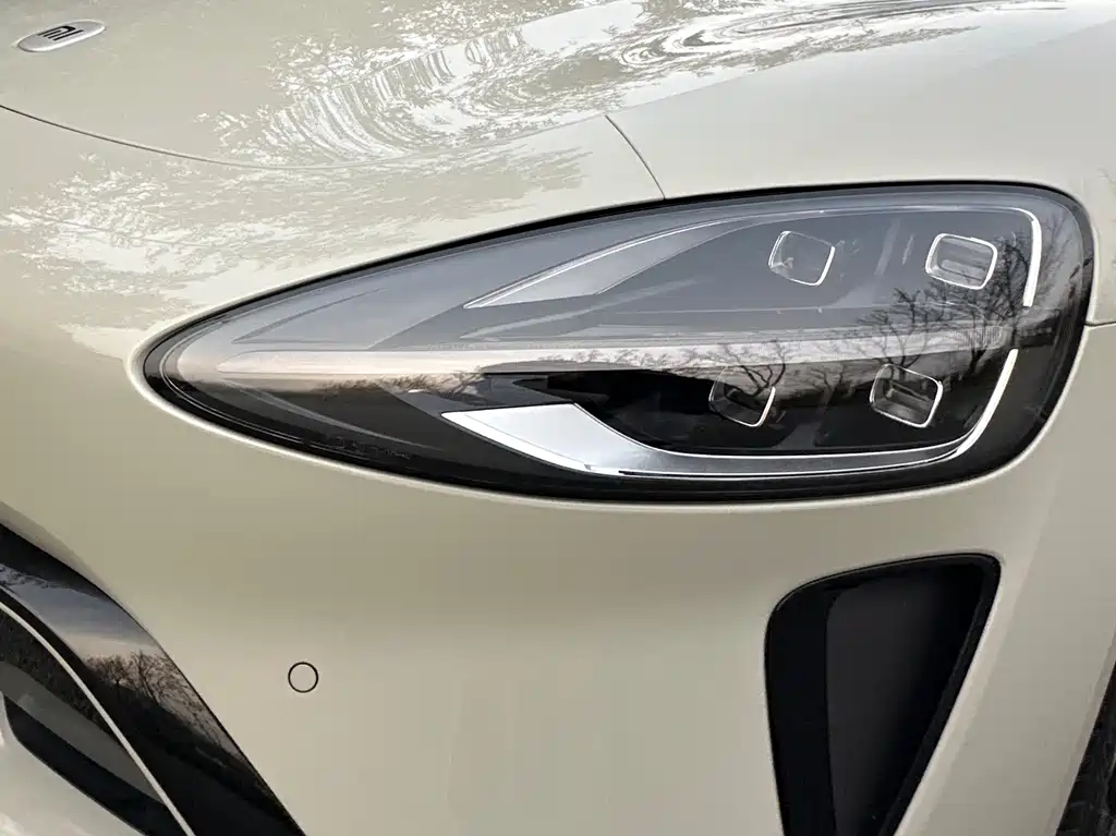 XIAOMI CAR XIAOMI SU7