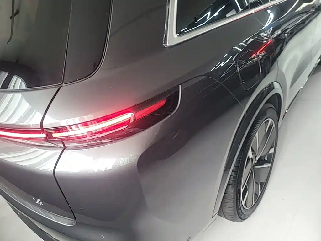 Li Auto Li L8 — миниатюра 8