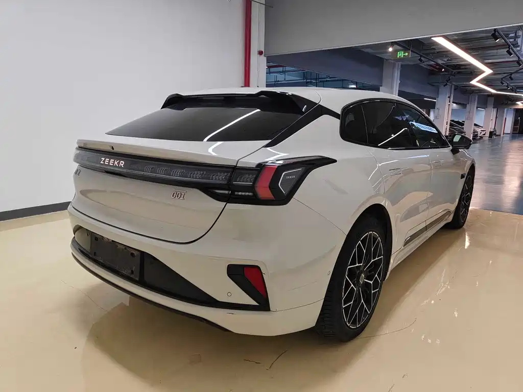 ZEEKR EXTREME KRYPTON 001