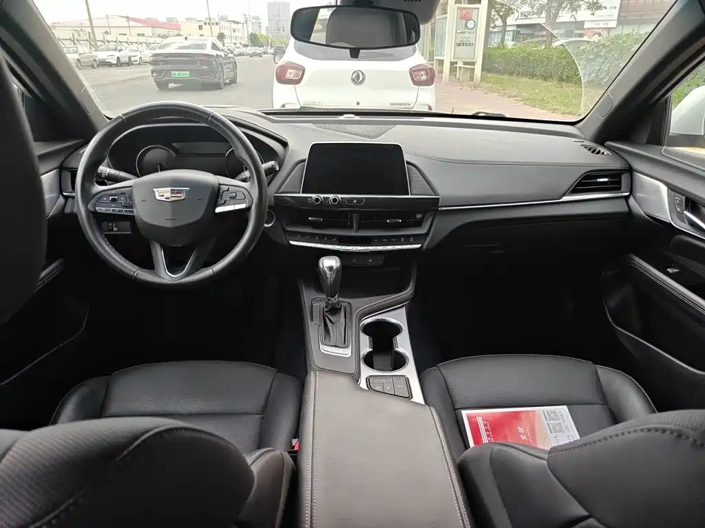 Cadillac CT4 — миниатюра 10