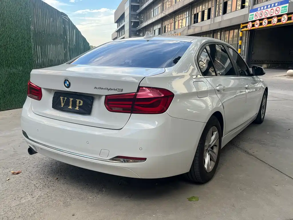 BMW 3 Series — миниатюра 6