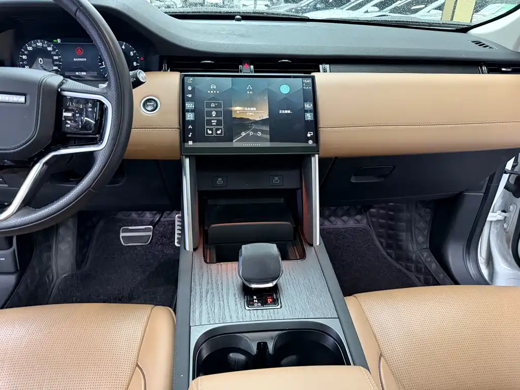 Land Rover Discovery Sport — миниатюра 18