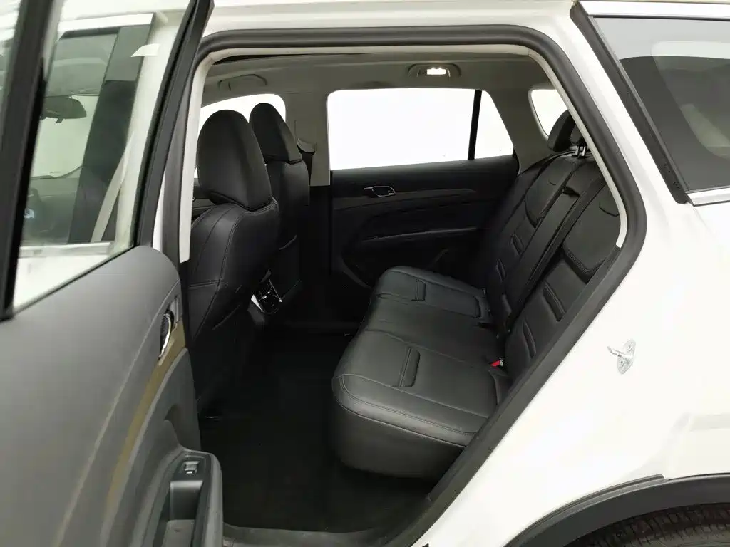 Ford Equator Sport — миниатюра 15