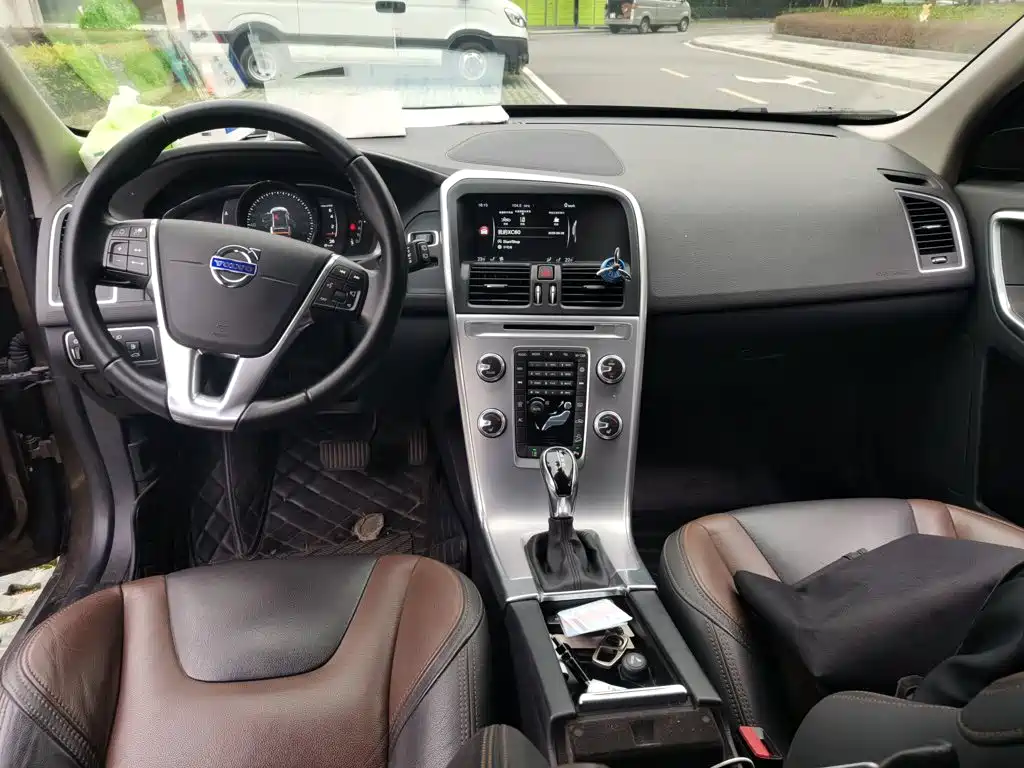 Volvo XC60 — миниатюра 13
