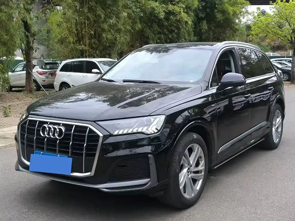 Audi Q7 2021
