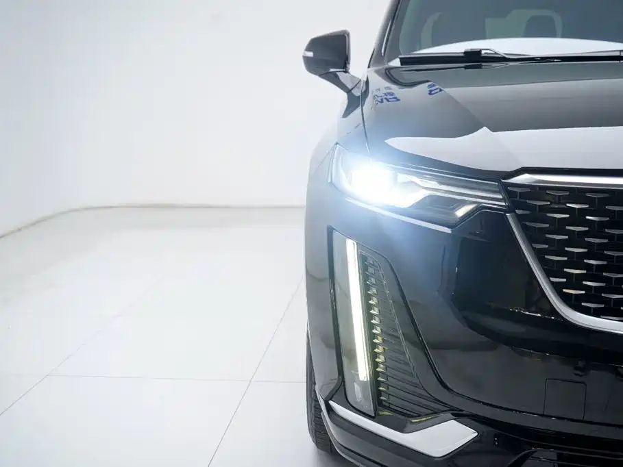Cadillac XT6 — миниатюра 13