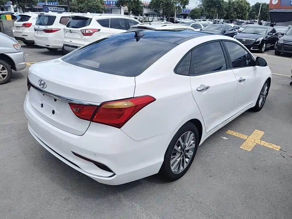 Hyundai Mistra — миниатюра 7