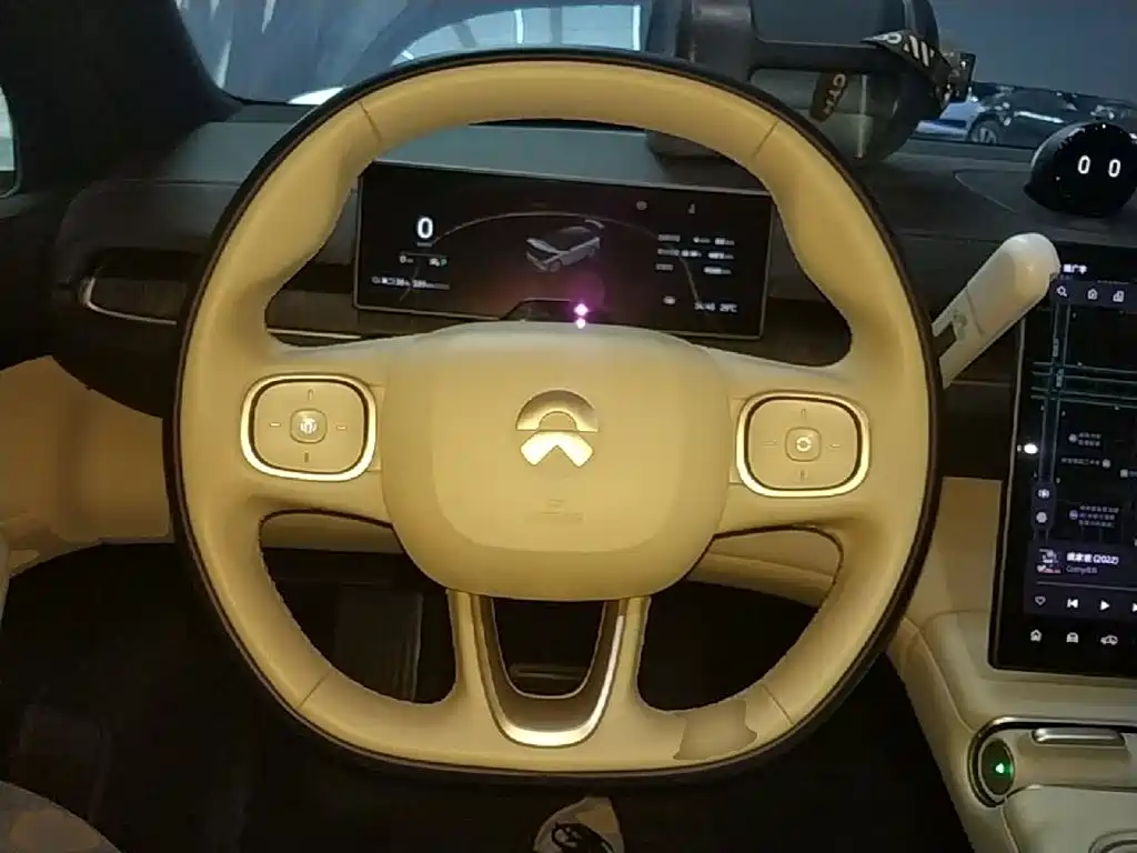 NIO ES6 — миниатюра 11