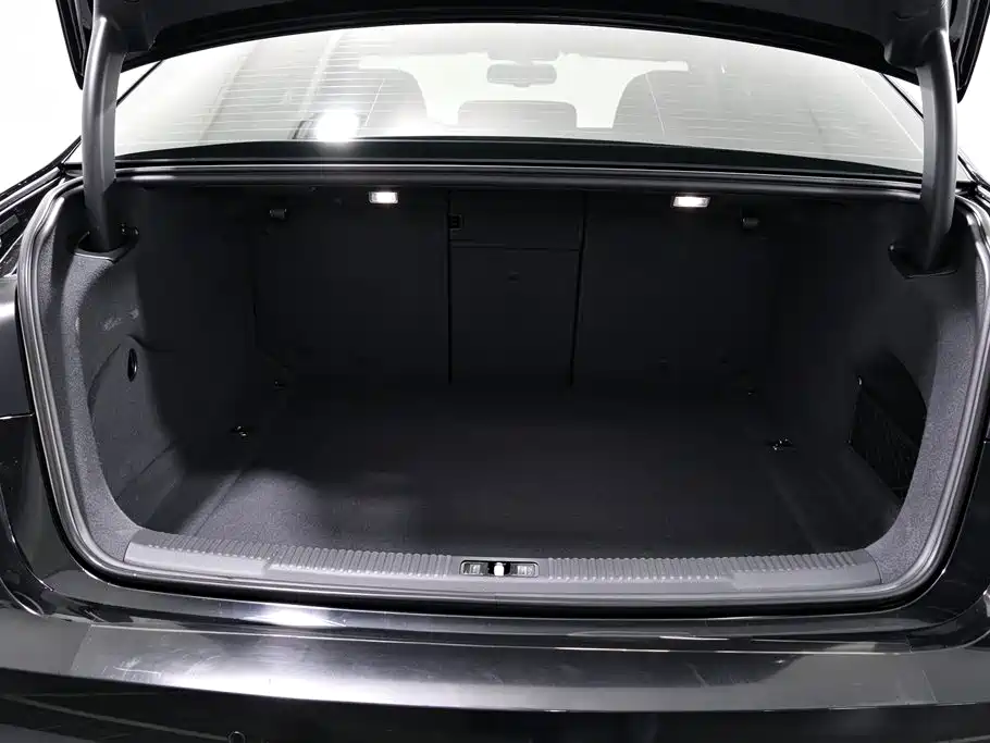 Audi A6L — миниатюра 20