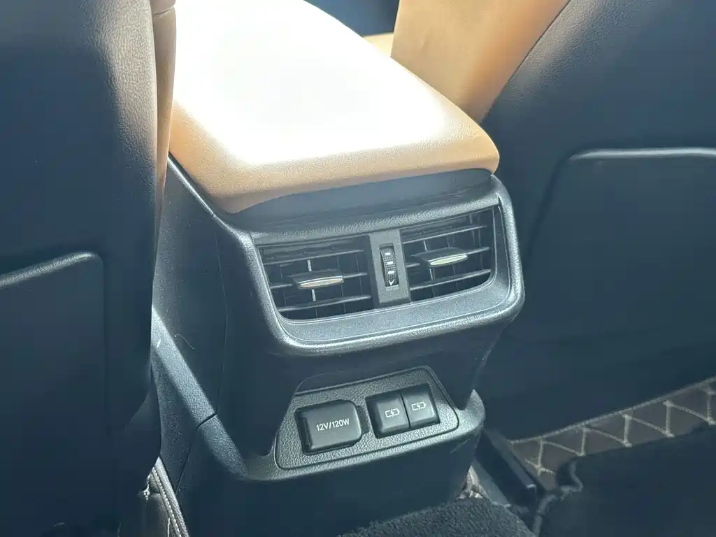 Lexus ES — миниатюра 7