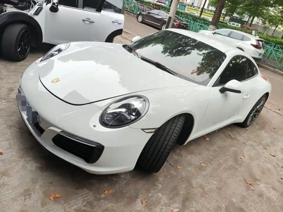 Porsche 911 2019