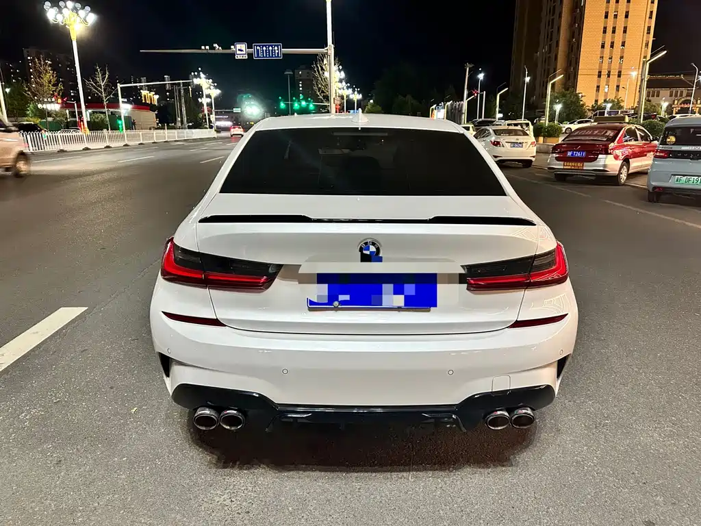 BMW 3 Series — миниатюра 4