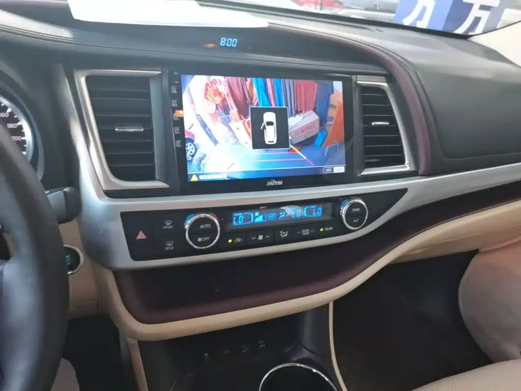 Toyota Highlander — миниатюра 13