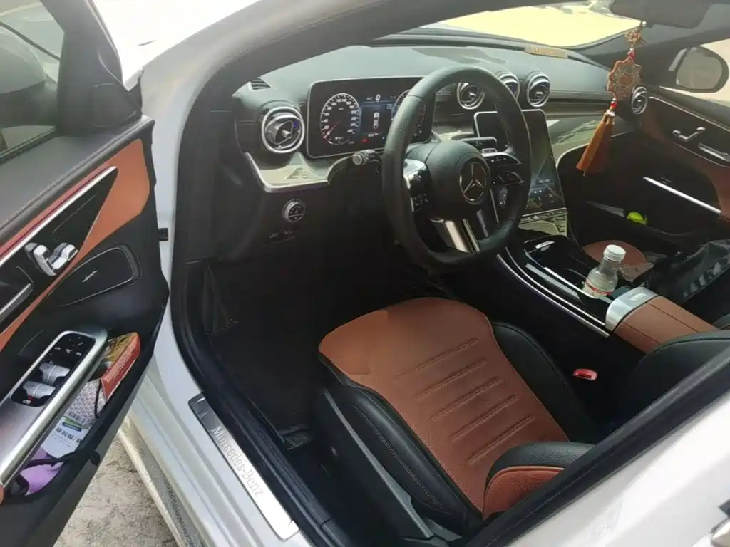 Mercedes-Benz C-Class — миниатюра 21