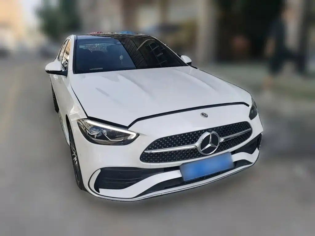 Mercedes-Benz C-Class — миниатюра 6