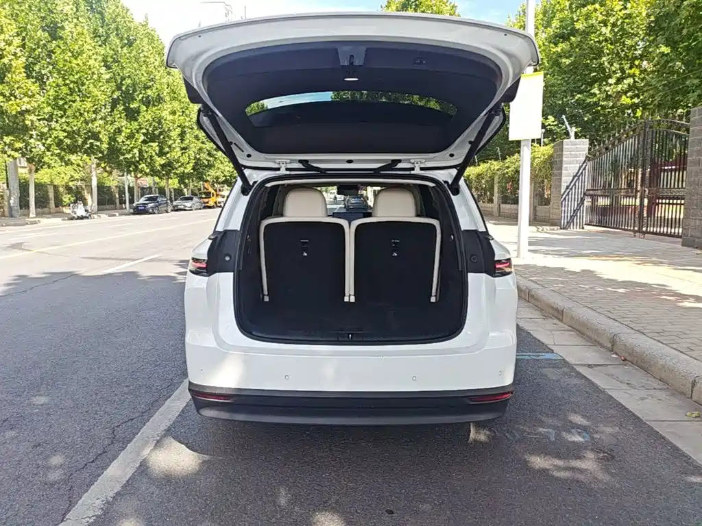 Li Auto Li i8 — миниатюра 19