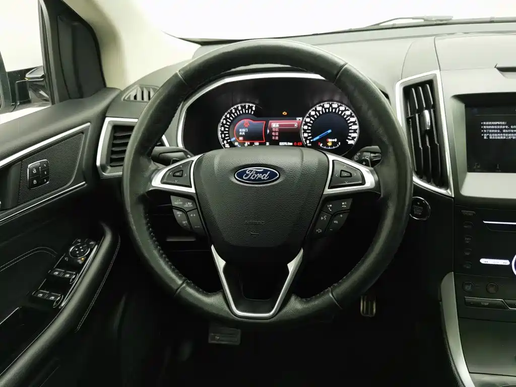 Ford Edge — миниатюра 11