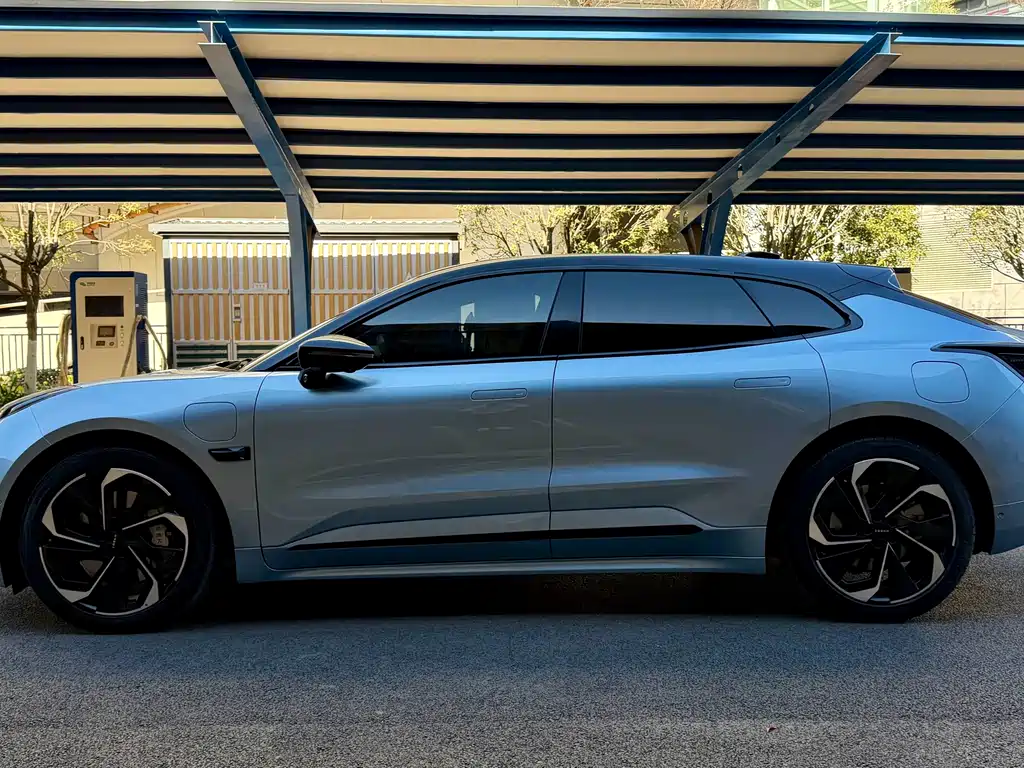 ZEEKR EXTREME KRYPTON 001