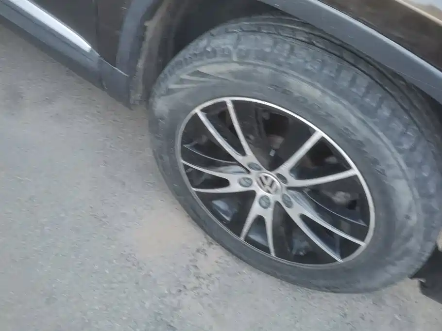Volkswagen Tiguan — миниатюра 6