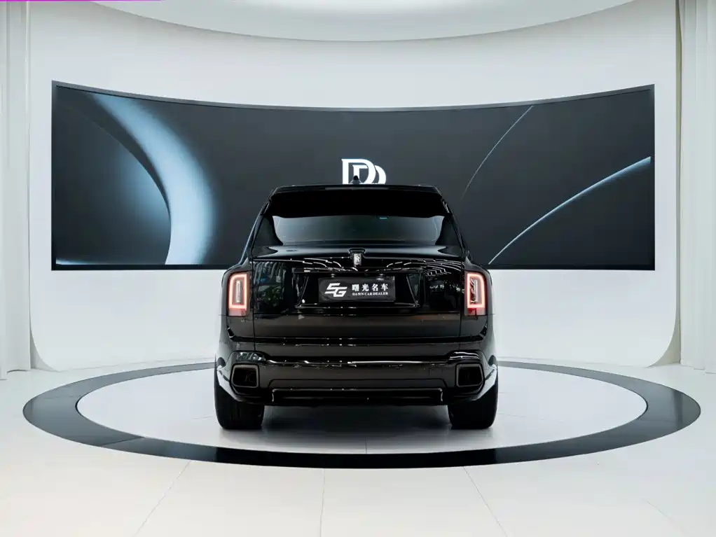 Rolls-Royce Cullinan — миниатюра 5