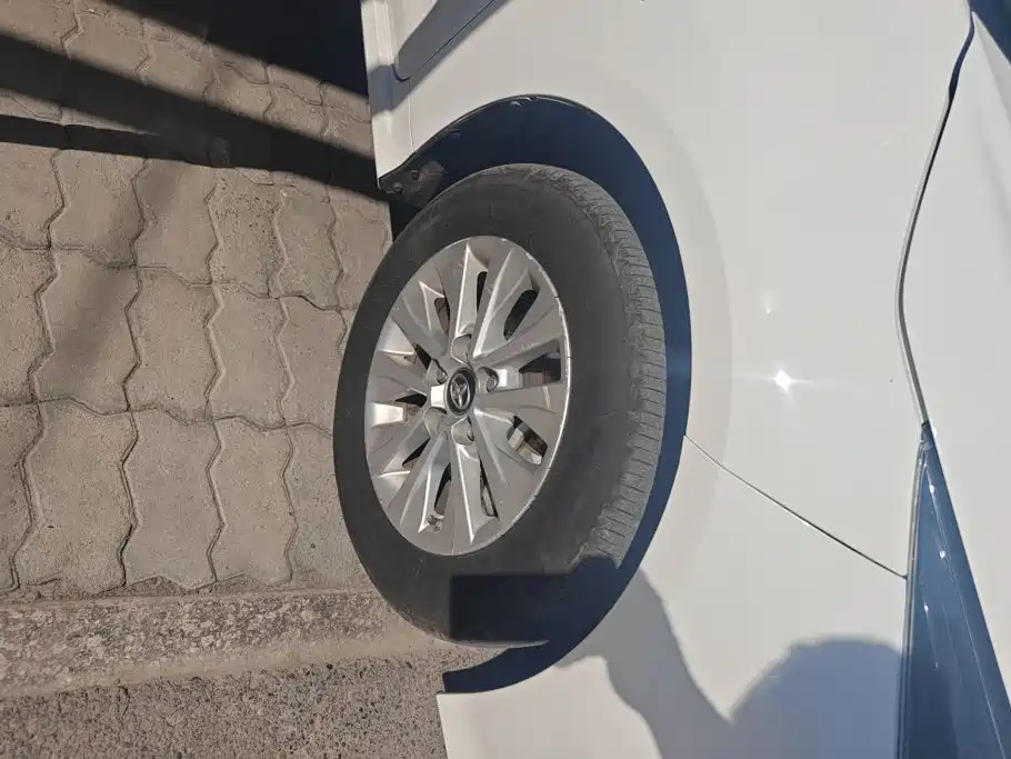 Toyota Corolla — миниатюра 6