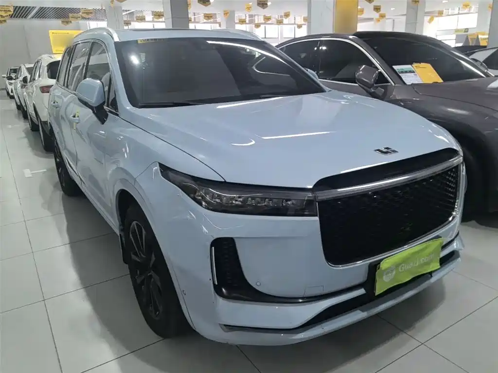 Li Auto ONE 2020 6 мест