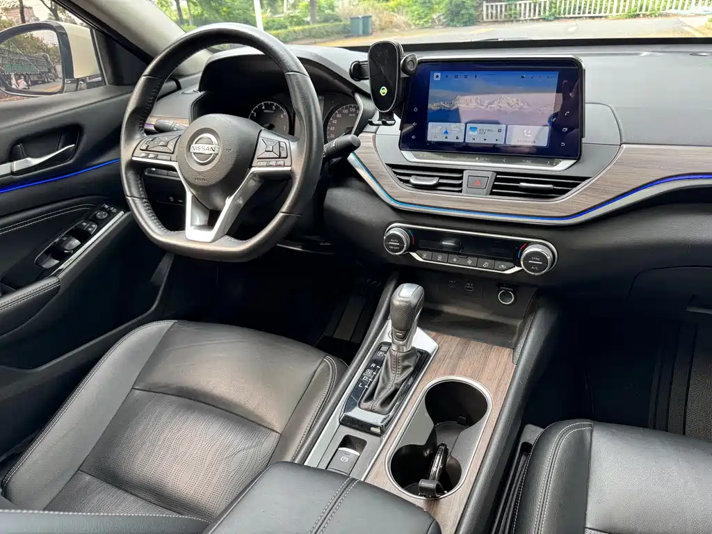 Nissan Teana — миниатюра 12