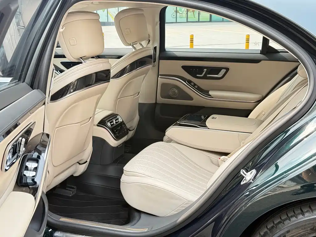 Mercedes-Benz S-Class — миниатюра 7