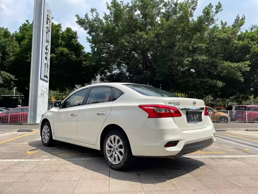Nissan Sylphy — миниатюра 5