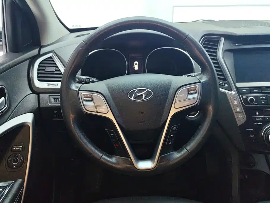 Hyundai Santa Fe — миниатюра 15