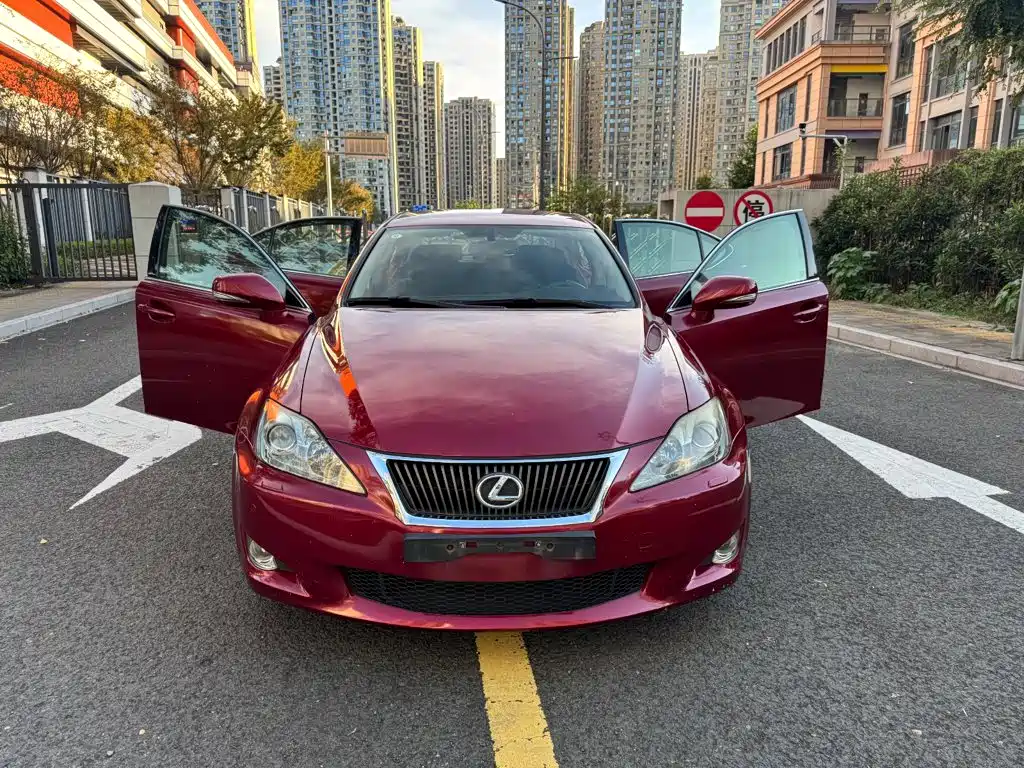 Lexus IS — миниатюра 9