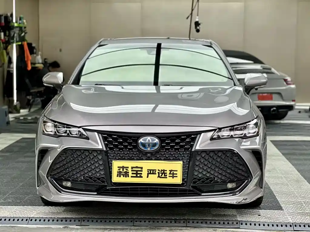 TOYOTA ASIAN DRAGON