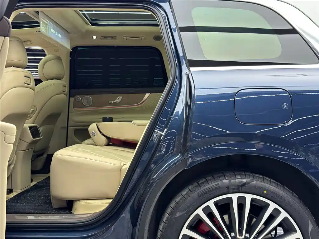 AITO ASK THE WORLD M9