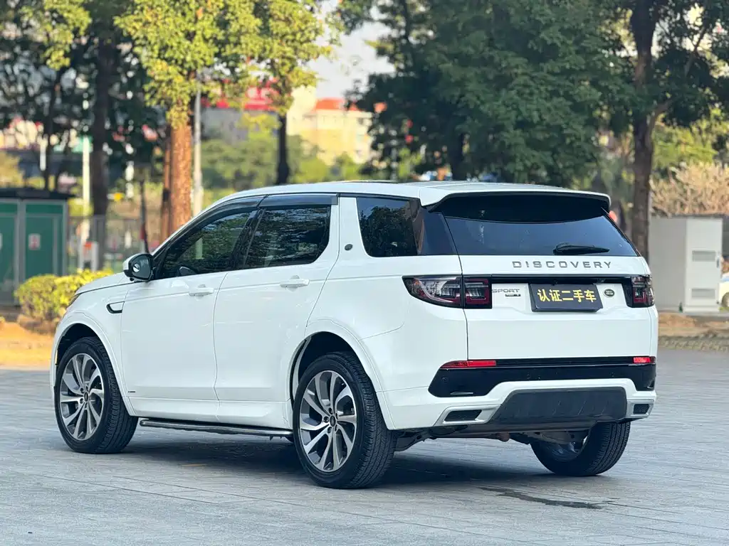 LAND ROVER DISCOVER SPORTS