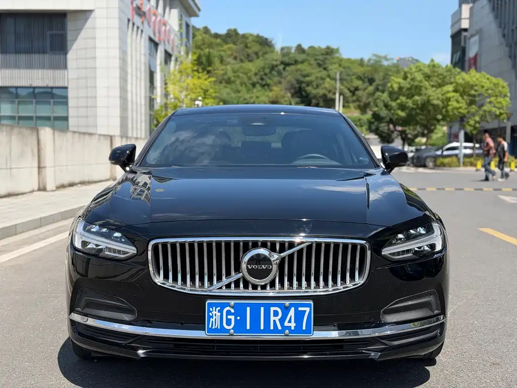 Volvo S90 — миниатюра 2