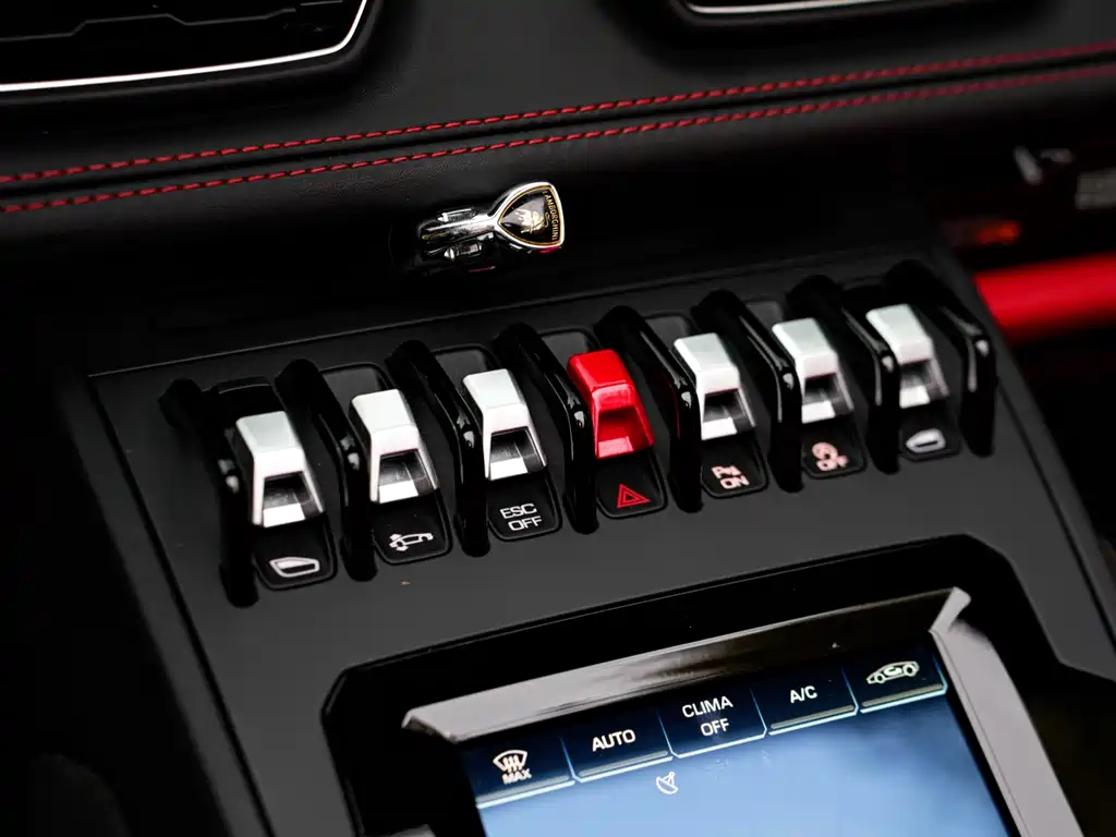 LAMBORGHINI HURACÁN