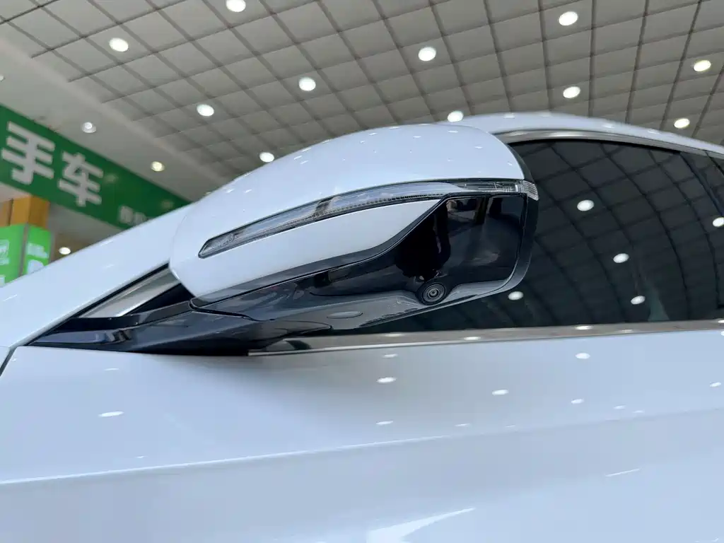 BYD PLUS New Energy — миниатюра 26
